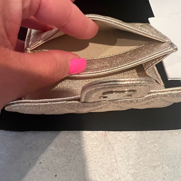 Chanel - Picture 12 of 16